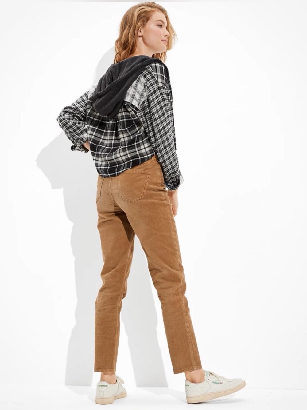 American Eagle Stretchy 10 High Rise Corduroy Mom Jeans – Tan Ankle Pant
